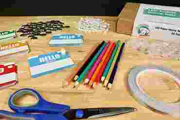 Brown Dog LED Paper Name Tag Classroom Set