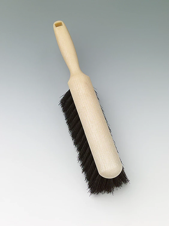 COUNTER BRUSH