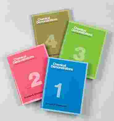 Chemical Demonstrations Lab Manual and Handbook for Chemistry Instructors Volume 1