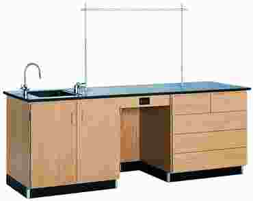 Lab Demonstration Table for the Science Classroom, 5'