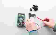Design and Function of a Blackberry Solar Cell Green Chemistry Laboratory Kit