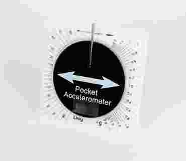 Pocket Accelerometer for Physical Science and Physics
